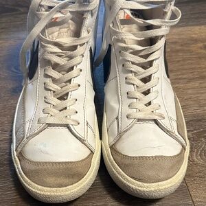 Nike blazer